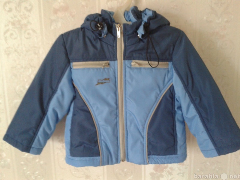 Продам: Утепленная курточка и ветровка