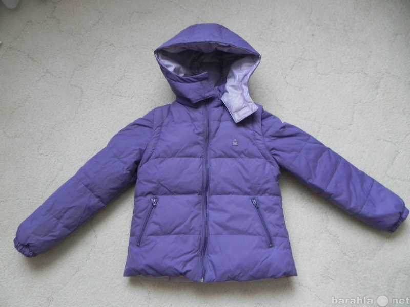 Продам: Осень-зима куртка(пуховик) на девочку