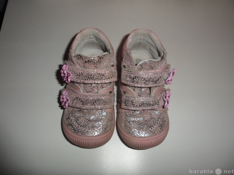 Продам: ботиночки для девочки