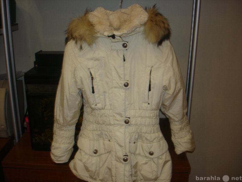 Продам: куртку  девичью зима р. 146