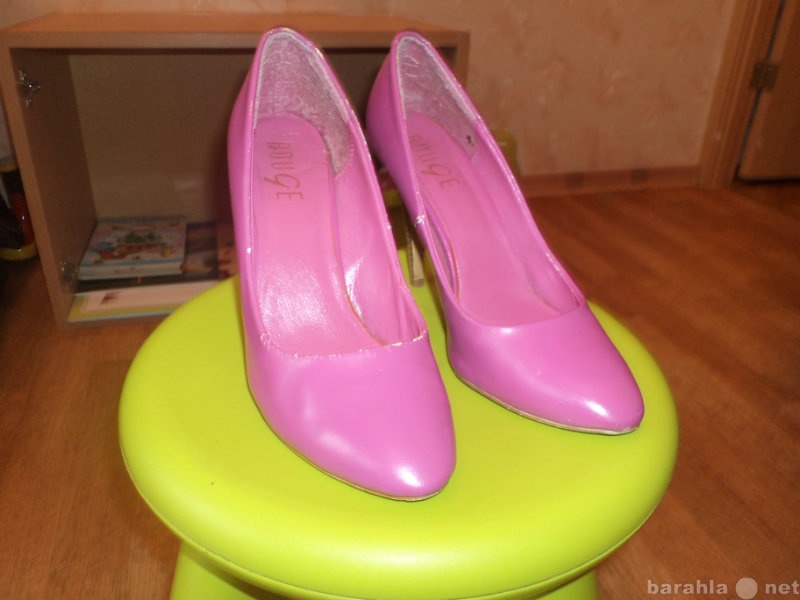 Продам: Туфли розовые