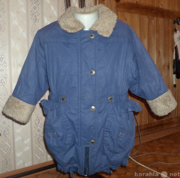 Продам: Куртка на девочку (104-110см)осень-весн