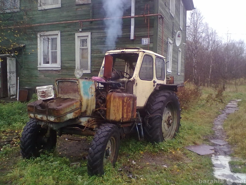 Продам: трактор