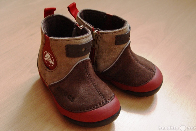Продам: Новые Детские ботинки CROCS
