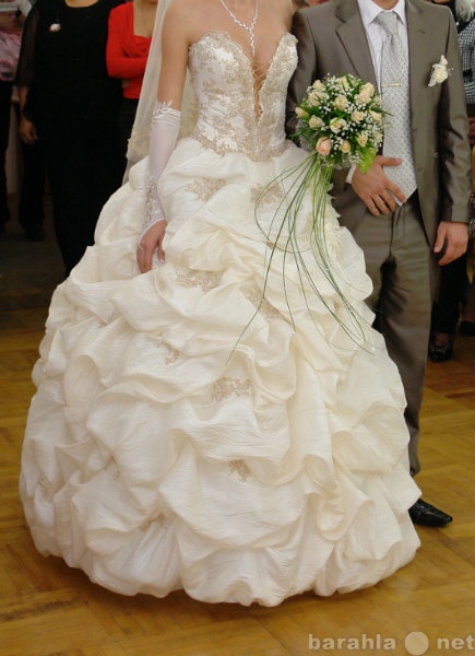 Продам: Свадебное платье швета шампань