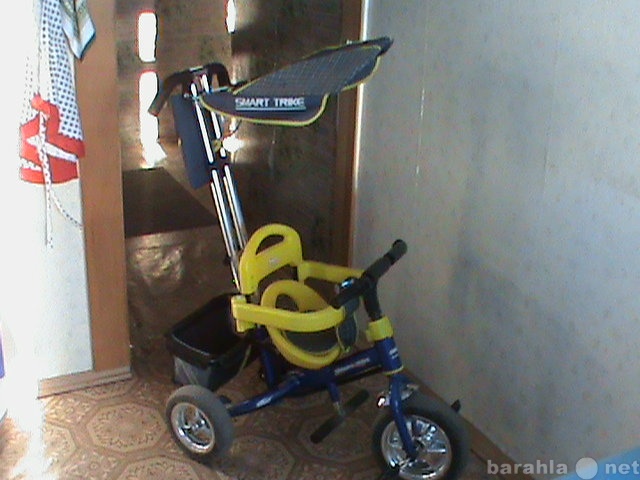 Продам: детский велосипед с управлением для мамы