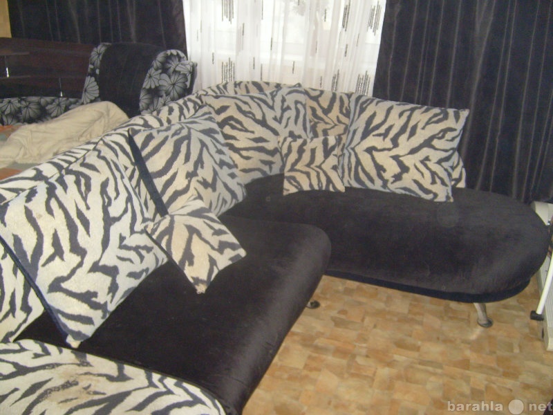Продам: угловой диван зебра