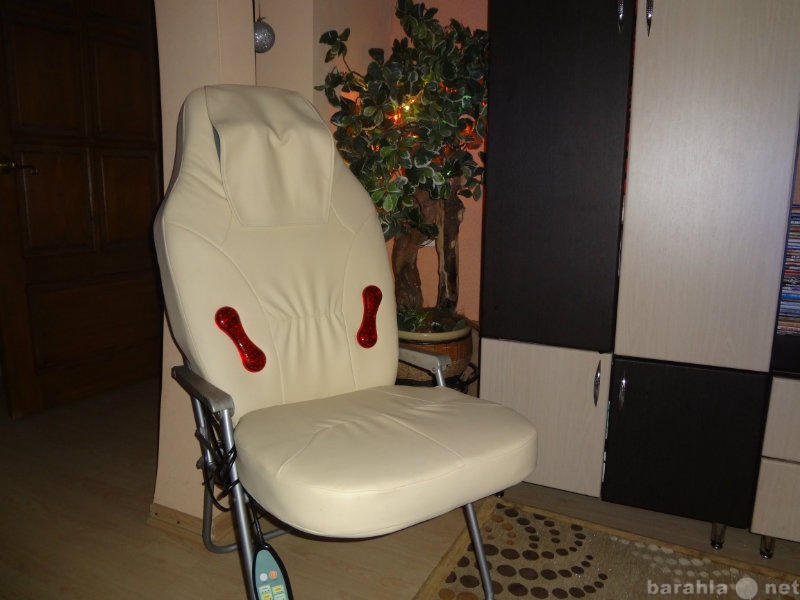 Продам: Массажное кресло "Лакки"
