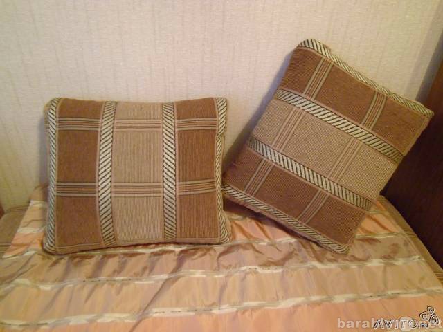 Продам: Диванные подушки
