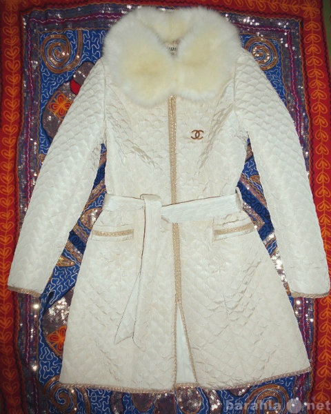 Продам: Новое пальто Chanel с мехом