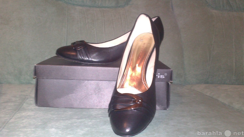 Продам: Туфли женские 41 р-р