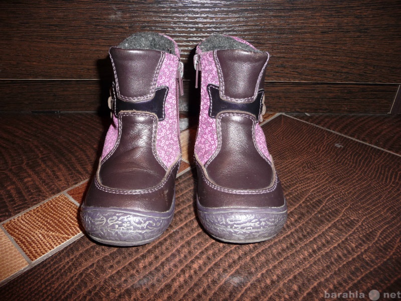 Продам: Детские осенние ботиночки