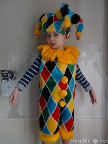 Продам: Карнавальный костюм петрушка ,клоун, шут