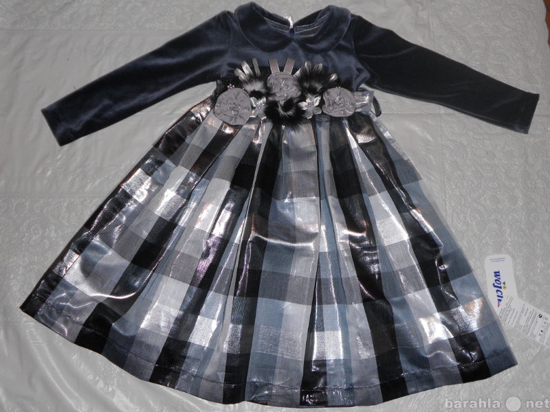 Продам: НОВОЕ платье Wojcik 98cм