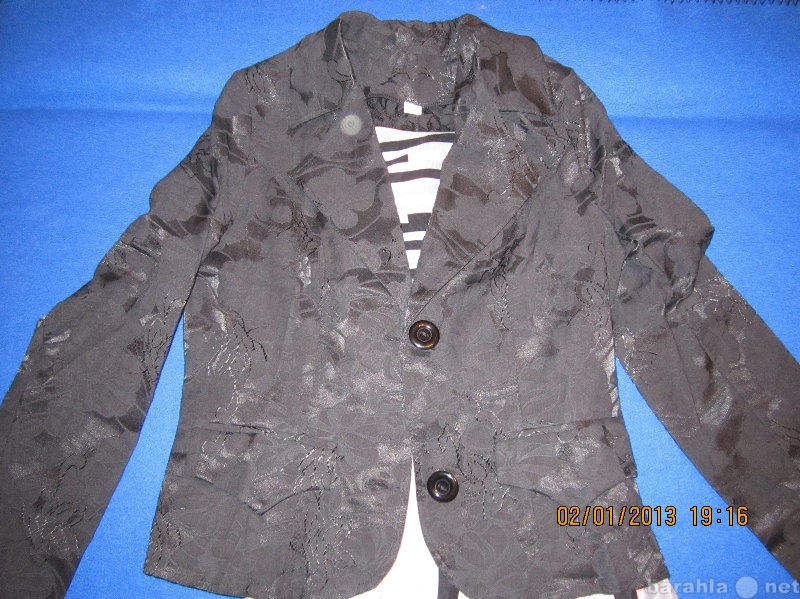 Продам: пиджак женский