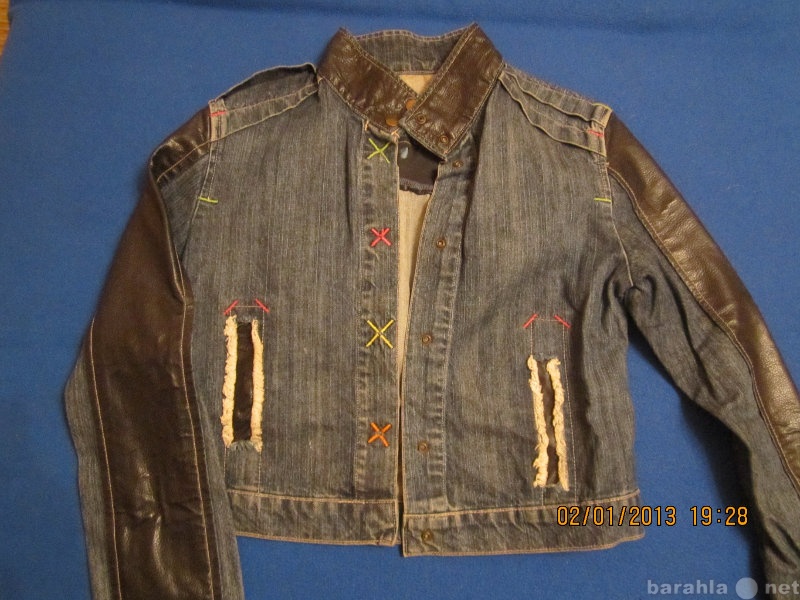 Продам: джинсовая куртка и плащ