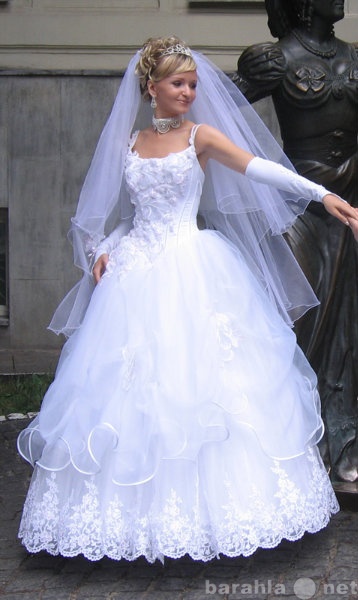 Продам: свадебные платья ,  салон -"Белый т