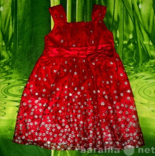 Продам: Нарядное  платье (пр-во США) р-р 104