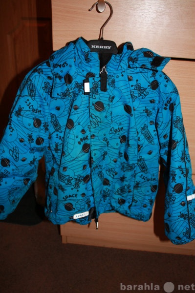 Продам: Куртка осень-зима 110