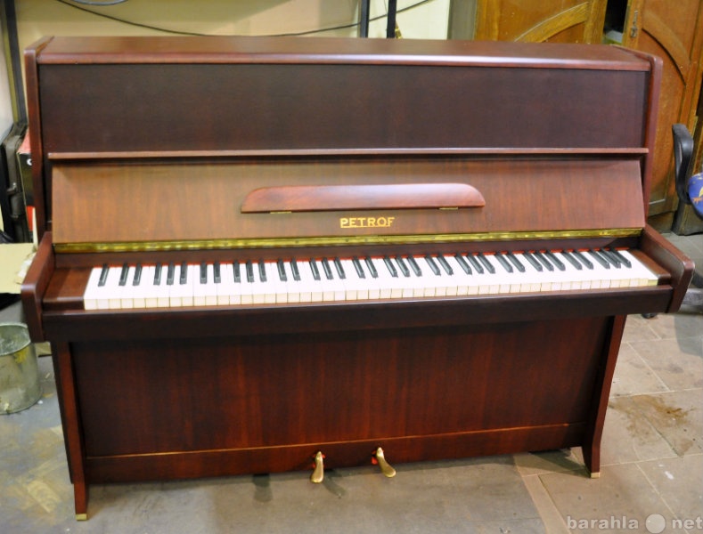 Авито куплю пианино б у. Новосибирск фортепиано. Продам пианино. Скупка пианино.