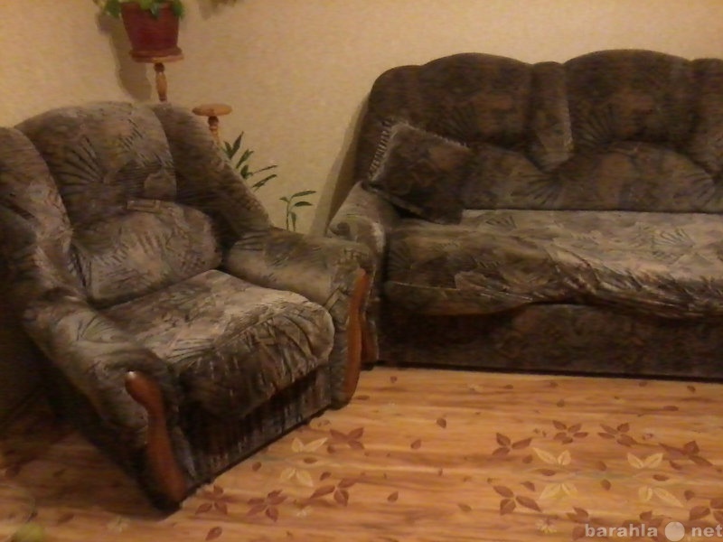 Продам: диван и два кресла раскладные