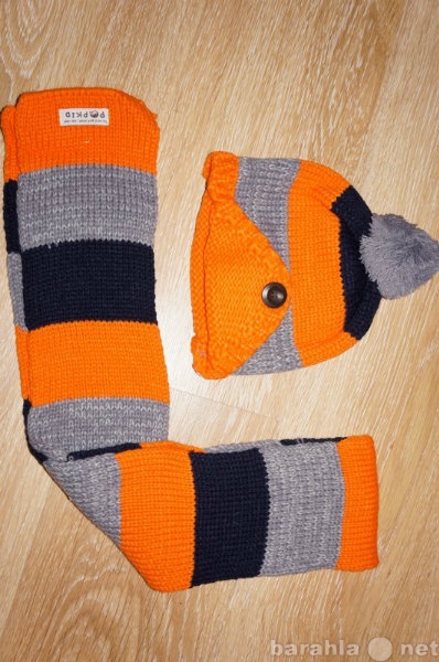 Продам: Комплект шапка и шарф