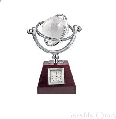 Продам: Настольные часы на подставке с глобусом