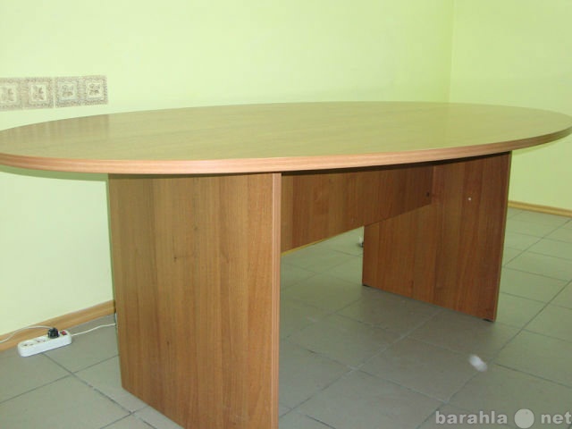 Продам: стол офисный длина 2м., ширина 1м.