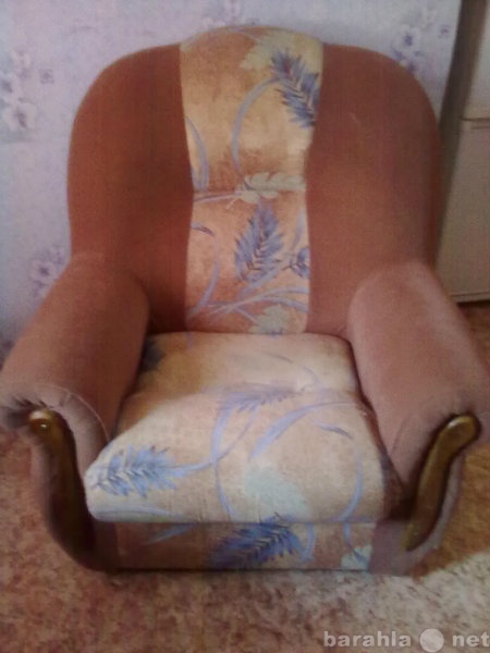 Продам: 2 мягких кресла