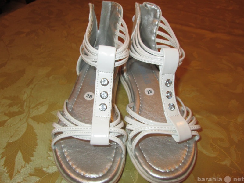 Продам: сандалики на лето 28 размера