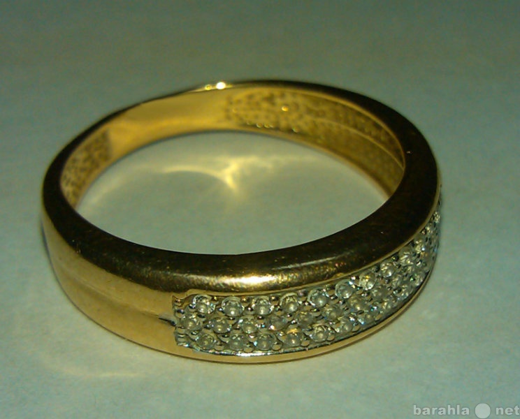 Продам: Золотое кольцо с 40-ка бриллиантами