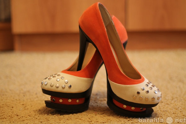 Продам: Кремово-оранжевые туфли