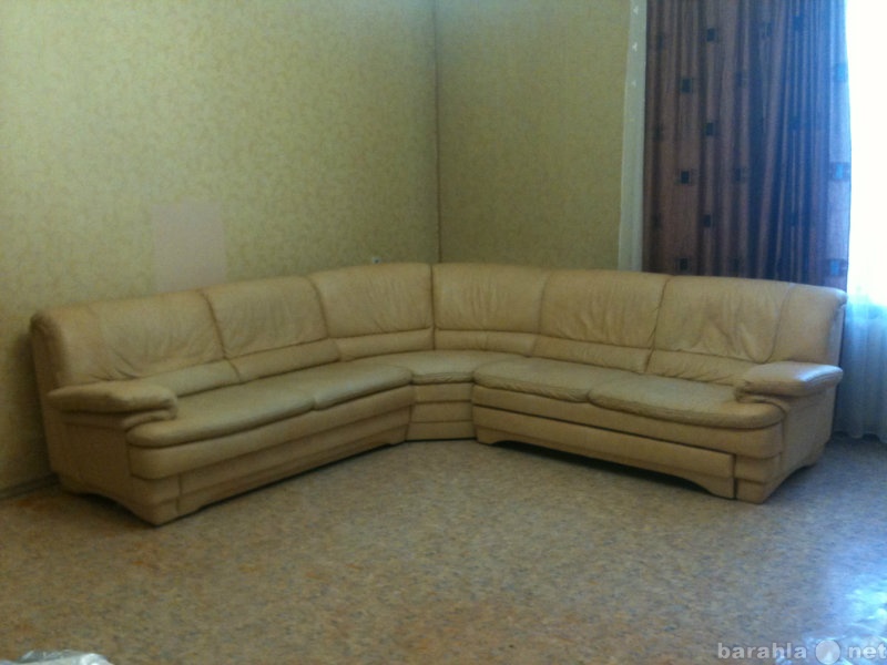 Продам: Угловой кожаный диван