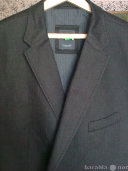 Продам: Брендовый новый однобортный пиджак