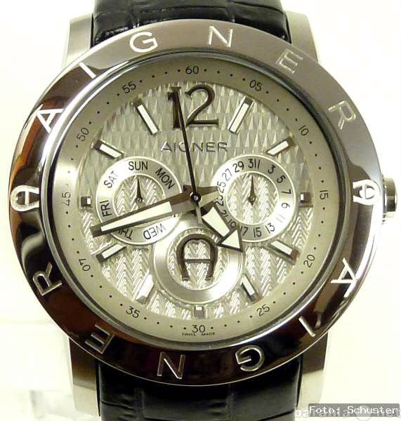 Продам: Новые швейцарские часы AIGNER
