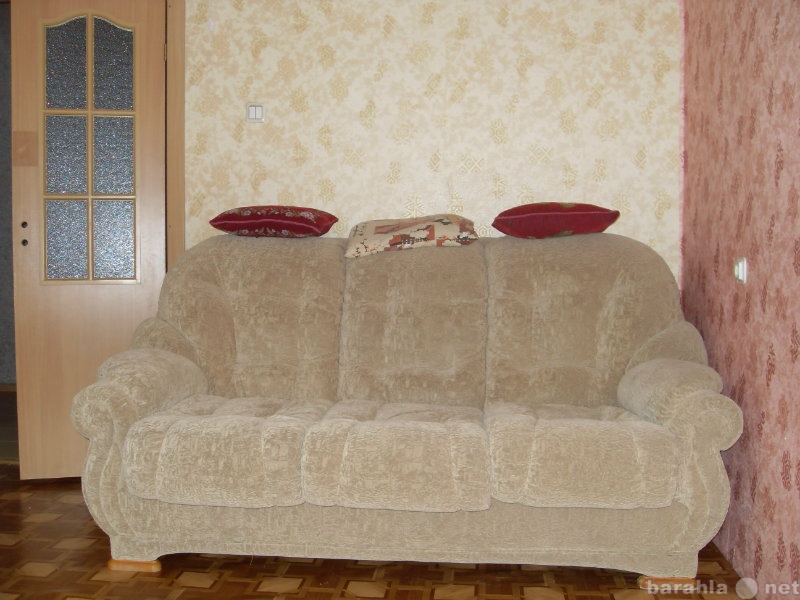 Продам: диван +2 кресла