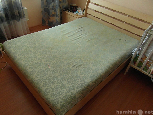 Продам: двуспальная кровать