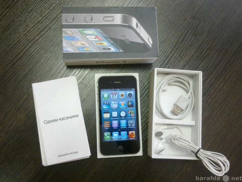 Продам: Apple iPhone 4 32Gb + Чехол