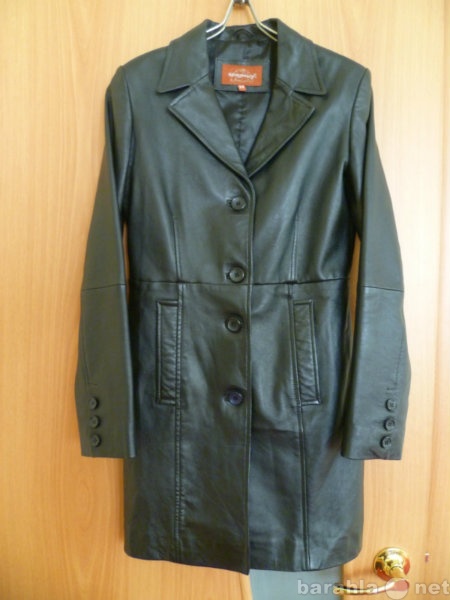 Продам: Пальто женское кожаное Montgomery (XS)