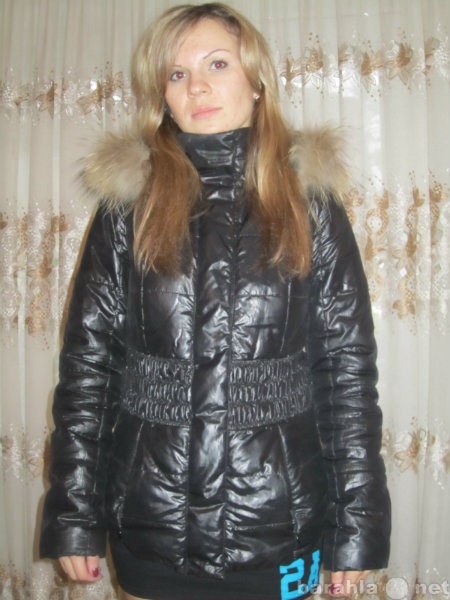 Продам: Куртка демисезонная черного цвета