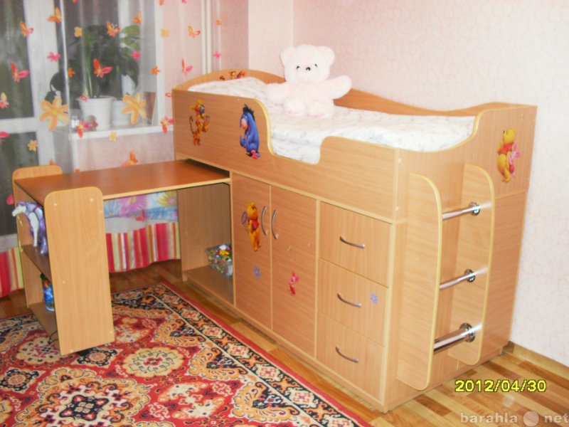 Продам: Детский уголок - кровать