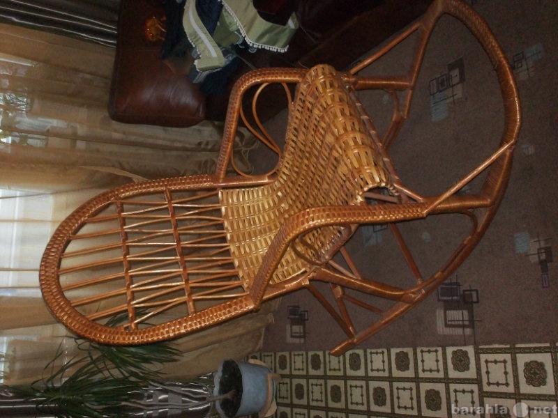 Продам: кресло-качалка 4000руб