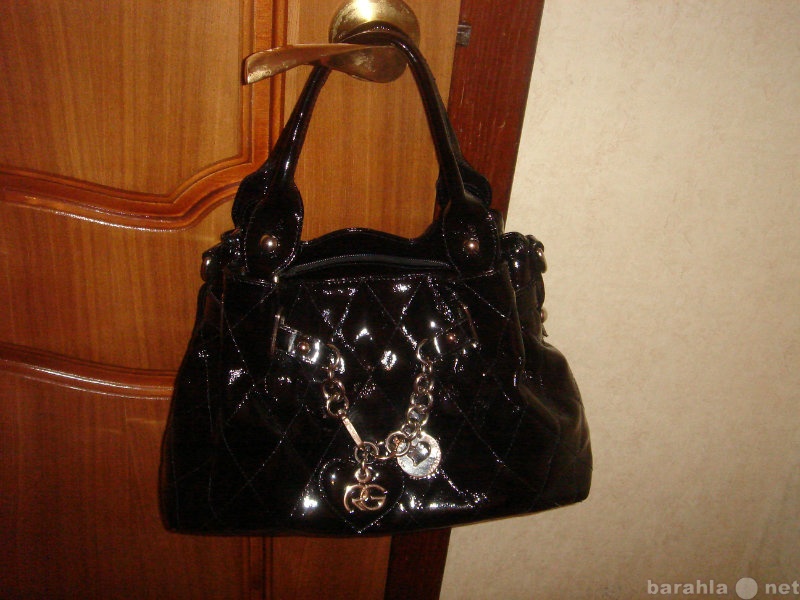 Продам: дамскую сумочку