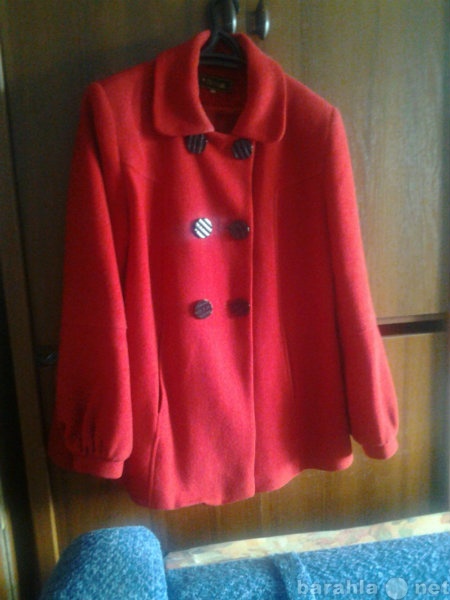 Продам: пальто  красное