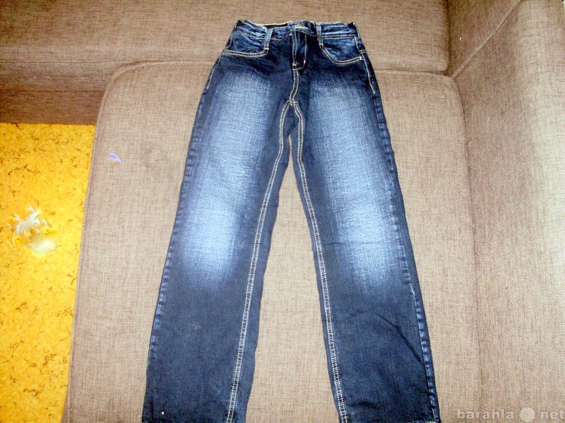 Продам: Куртка и джинсы на мальчика 9-10 лет