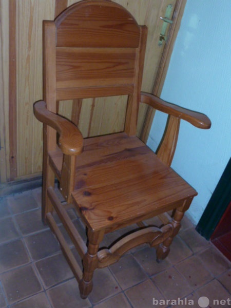Продам: кресла с подлокотниками из массива сосны