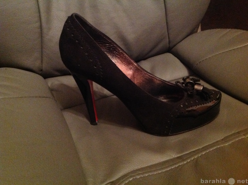 Продам: Туфли черные, размер 39