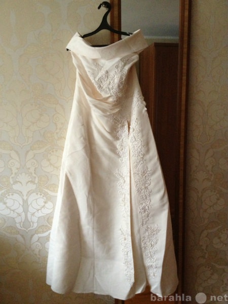 Продам: Платье Свадебное/вечернее