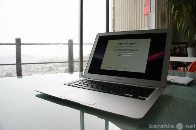 Продам: Apple MacBook Air