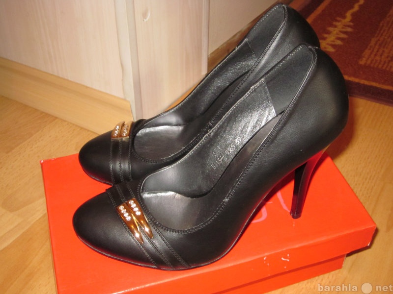 Продам: женские модельные туфли